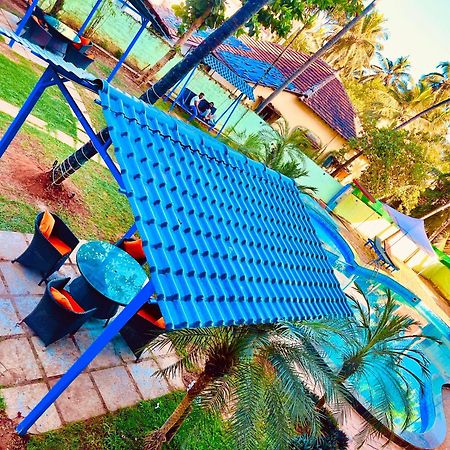 Summer Beach Resort, Goa - #Near Baga Beach #Swimming Pool #Garden #Bar #Lift #Premium Rooms #Property Of The Year #70565-84665 Calangute Exteriér fotografie