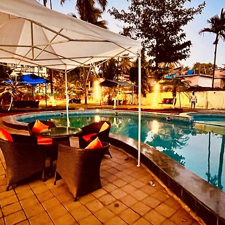 Summer Beach Resort, Goa - #Near Baga Beach #Swimming Pool #Garden #Bar #Lift #Premium Rooms #Property Of The Year #70565-84665 Calangute Exteriér fotografie
