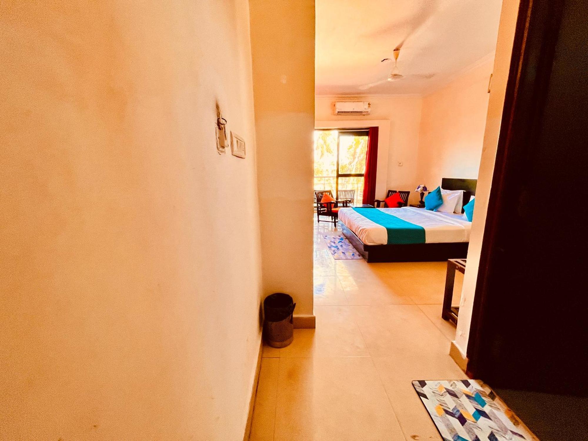 Summer Beach Resort, Goa - #Near Baga Beach #Swimming Pool #Garden #Bar #Lift #Premium Rooms #Property Of The Year #70565-84665 Calangute Exteriér fotografie