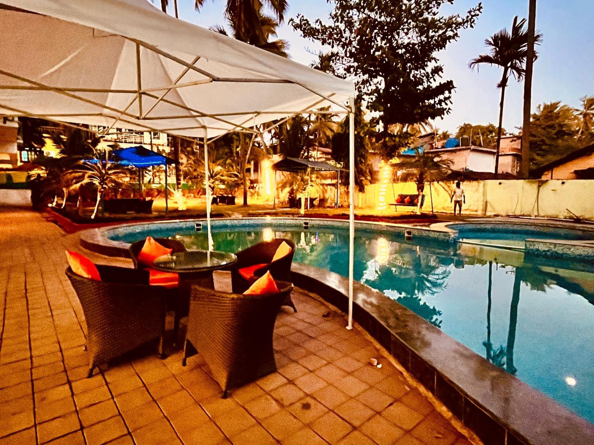 Summer Beach Resort, Goa - #Near Baga Beach #Swimming Pool #Garden #Bar #Lift #Premium Rooms #Property Of The Year #70565-84665 Calangute Exteriér fotografie