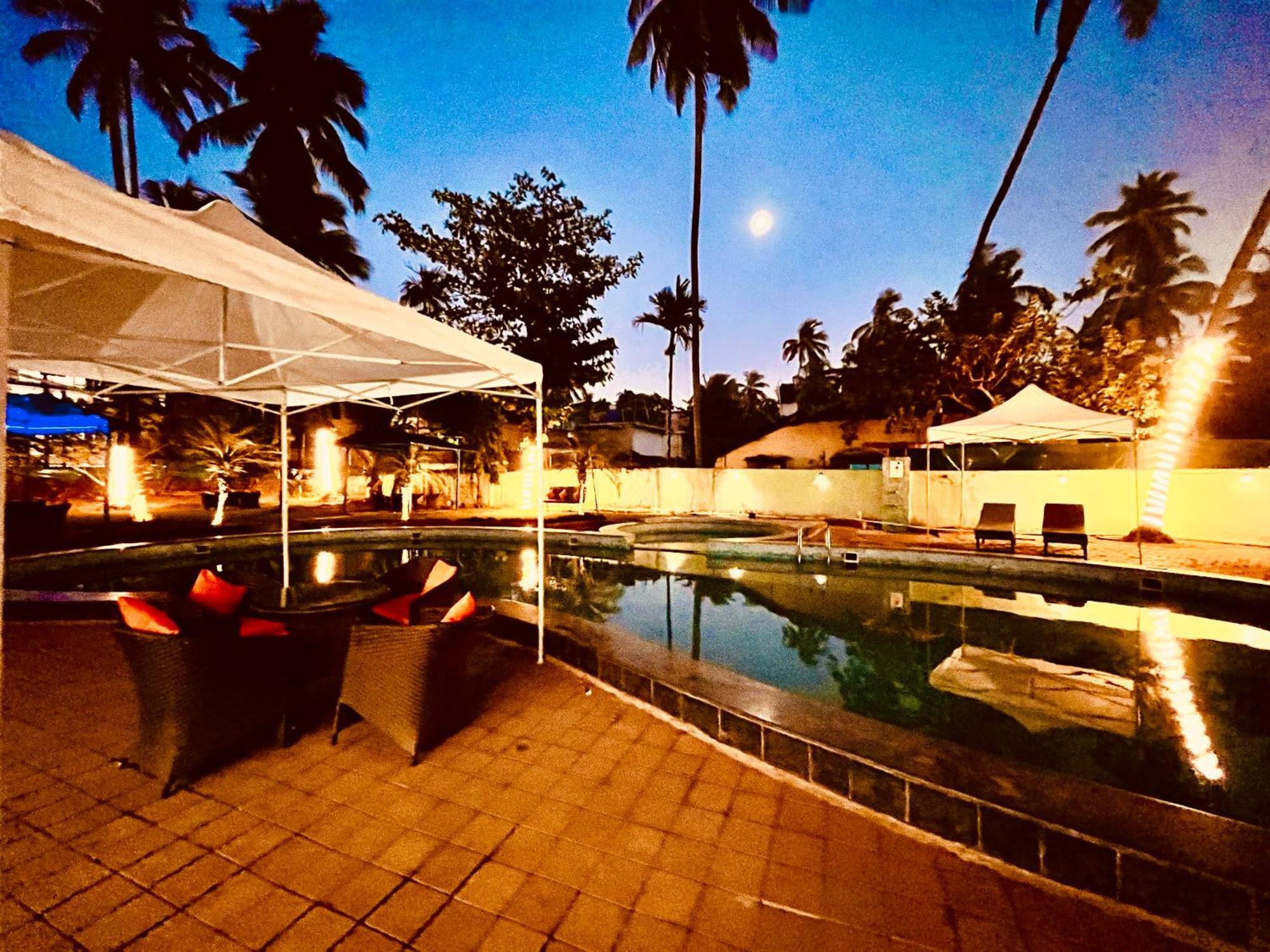 Summer Beach Resort, Goa - #Near Baga Beach #Swimming Pool #Garden #Bar #Lift #Premium Rooms #Property Of The Year #70565-84665 Calangute Exteriér fotografie